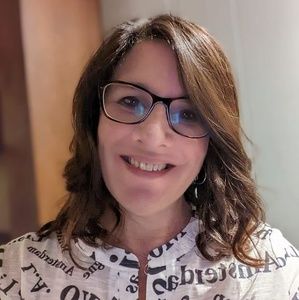 Meet your Posher, Annie